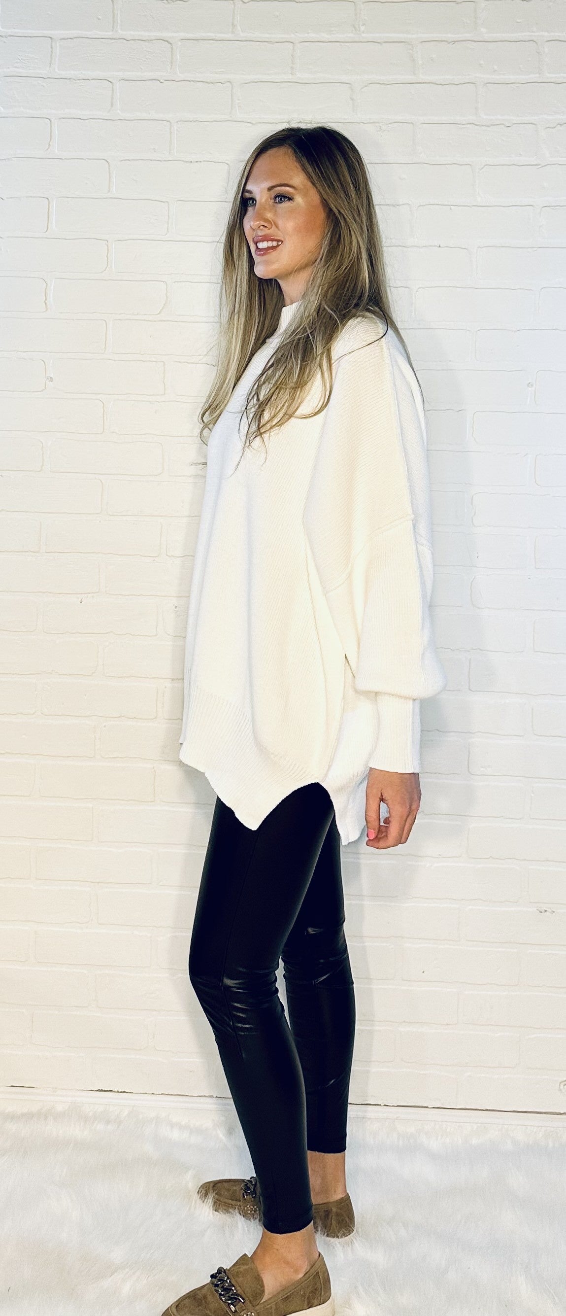 SIDE SLIT OVERSIZED SWEATER