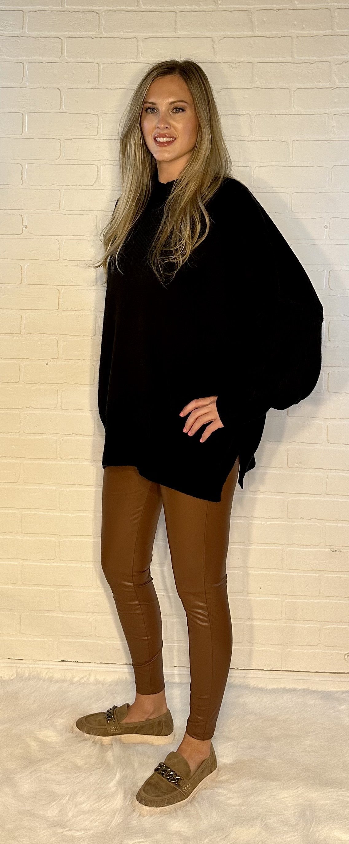FAUX LEATHER LEGGINGS
