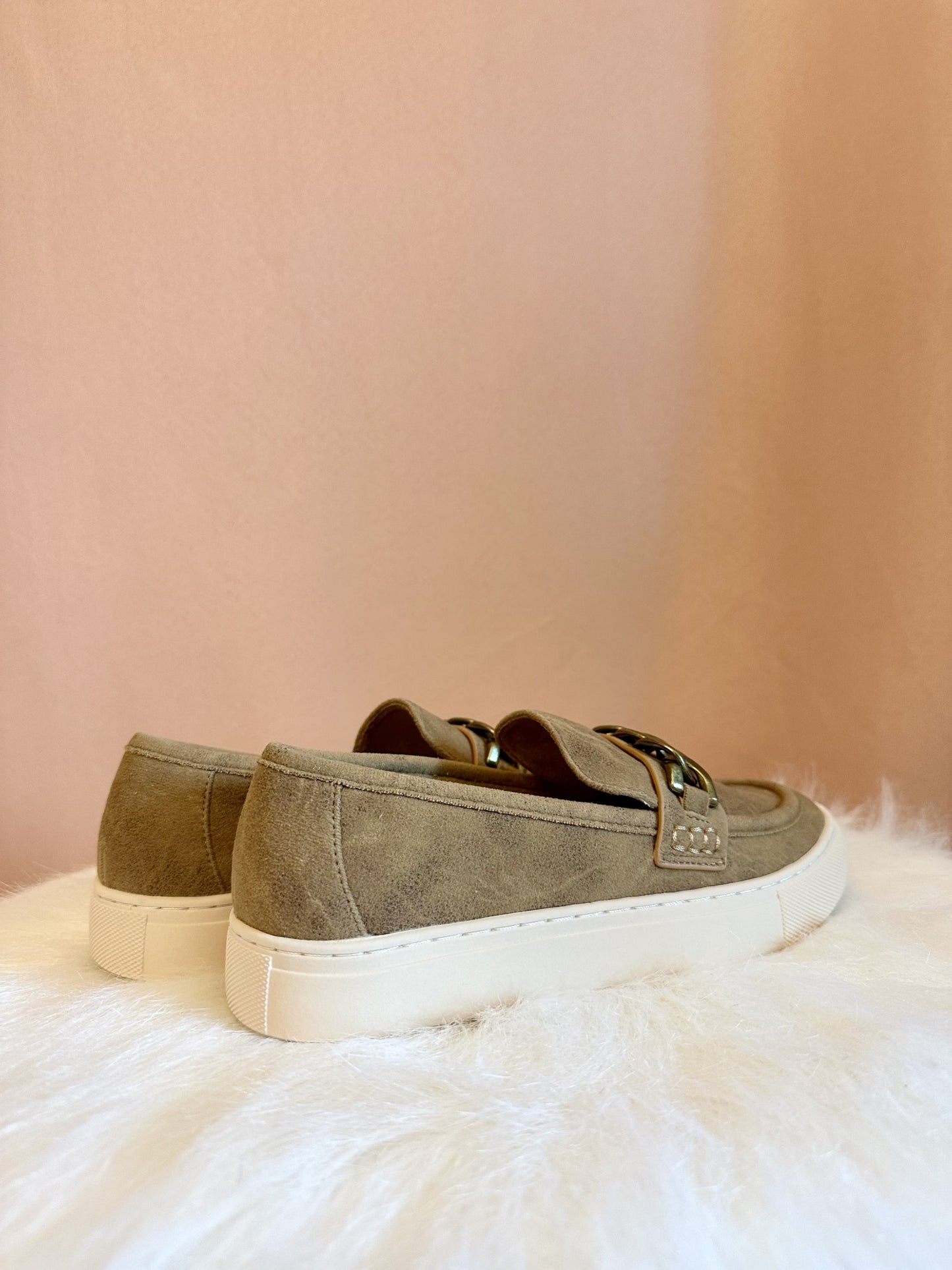 Chain Reaction - Corkys - Tan