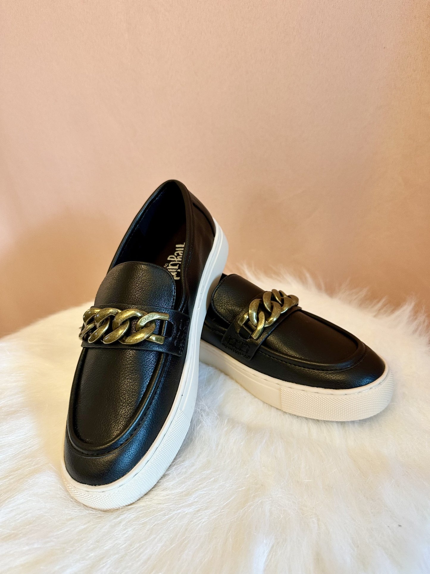 Chain Reaction - Corkys - Black