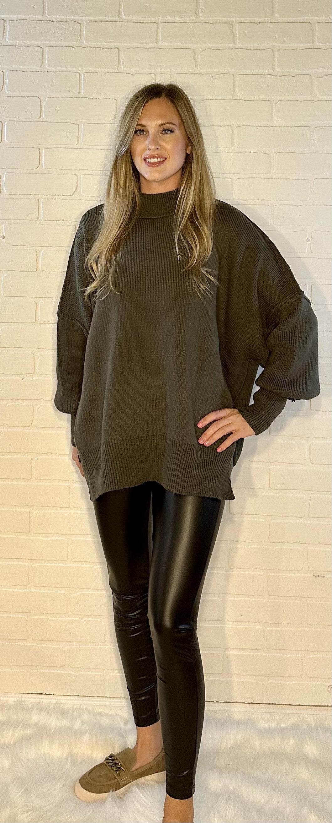 SIDE SLIT OVERSIZED SWEATER